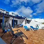 La Casita Your Ocean-view House In Playa Blanca (Lanzarote)